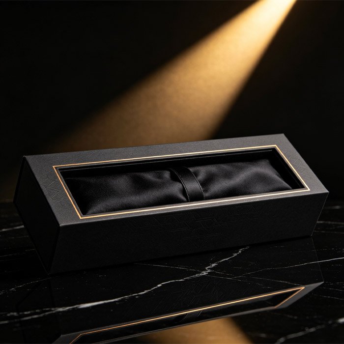 black-pattern-slide-drawer-watch-box-satin-inner